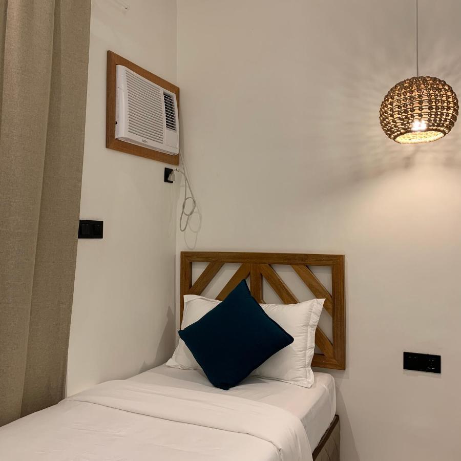Bahandi Hotel เจเนอรัลลูนา ภายนอก รูปภาพ