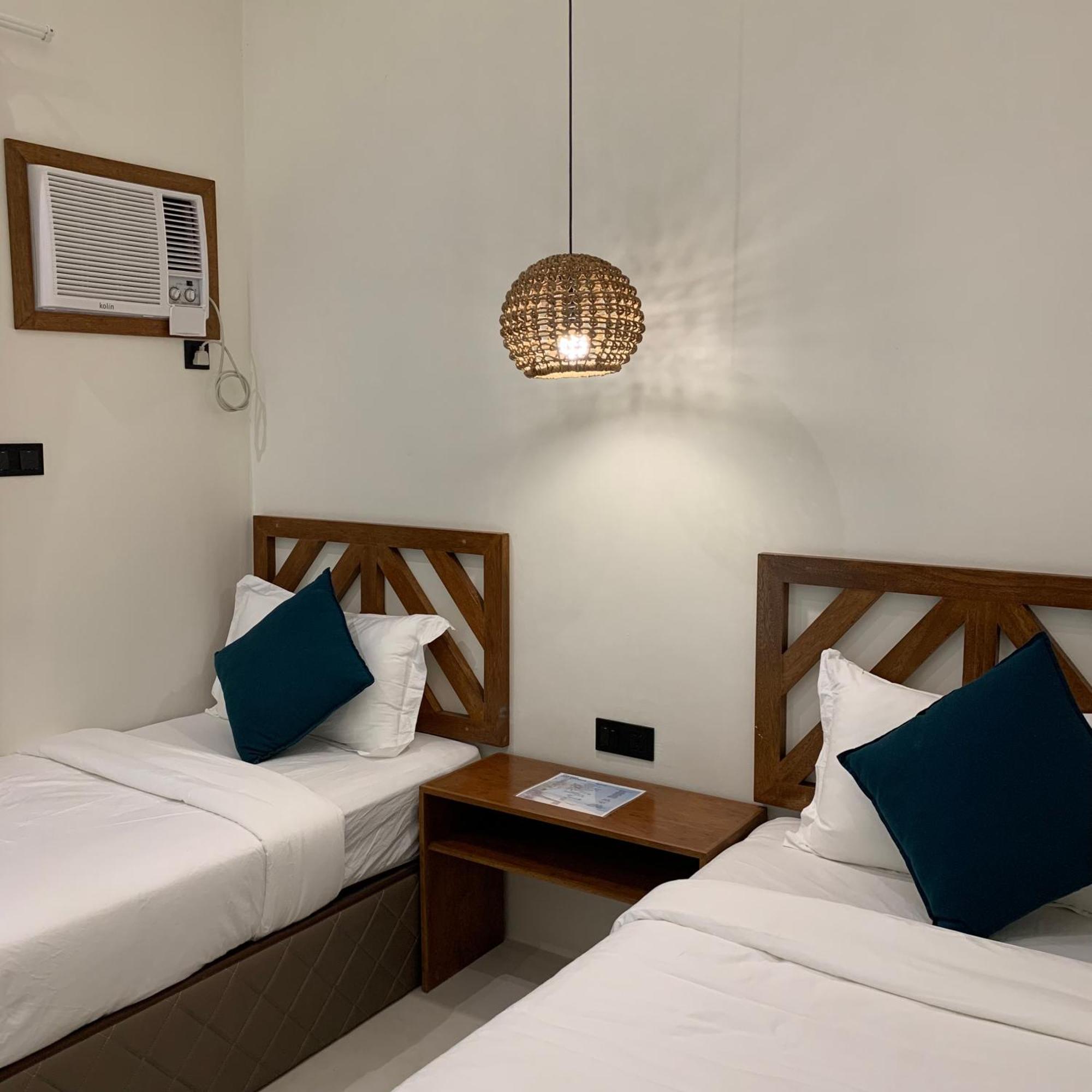 Bahandi Hotel เจเนอรัลลูนา ภายนอก รูปภาพ